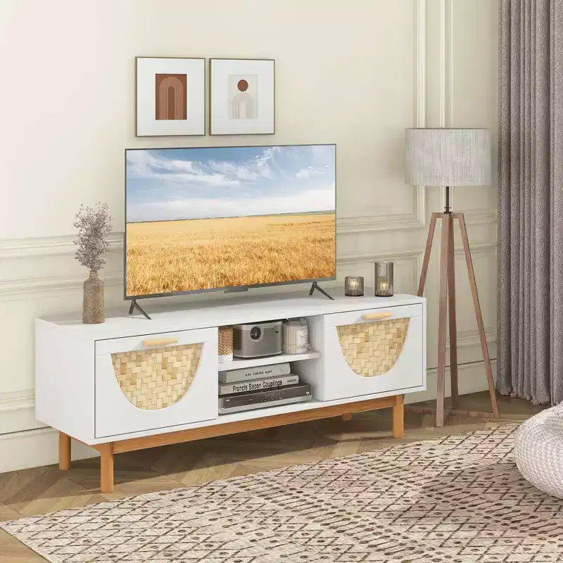 Meuble TV pour téléviseurs 55 pouces avec 2 tiroirs et façades en bambou tressé, pieds en bois massif, blanc