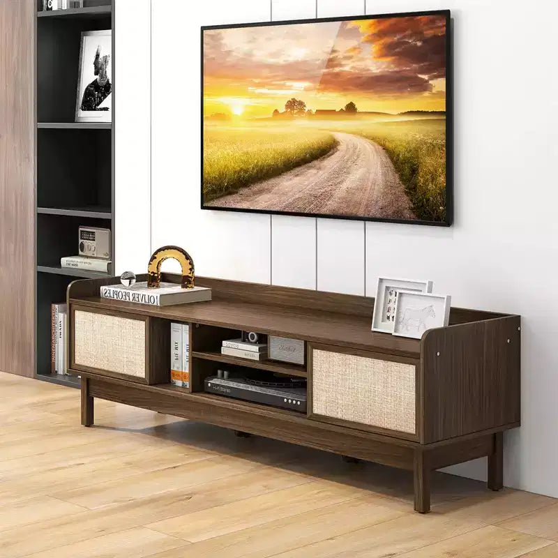 Meuble TV en bois pour téléviseurs jusqu'à 65 pouces avec rangement, étagère réglable et portes coulissantes Noyer